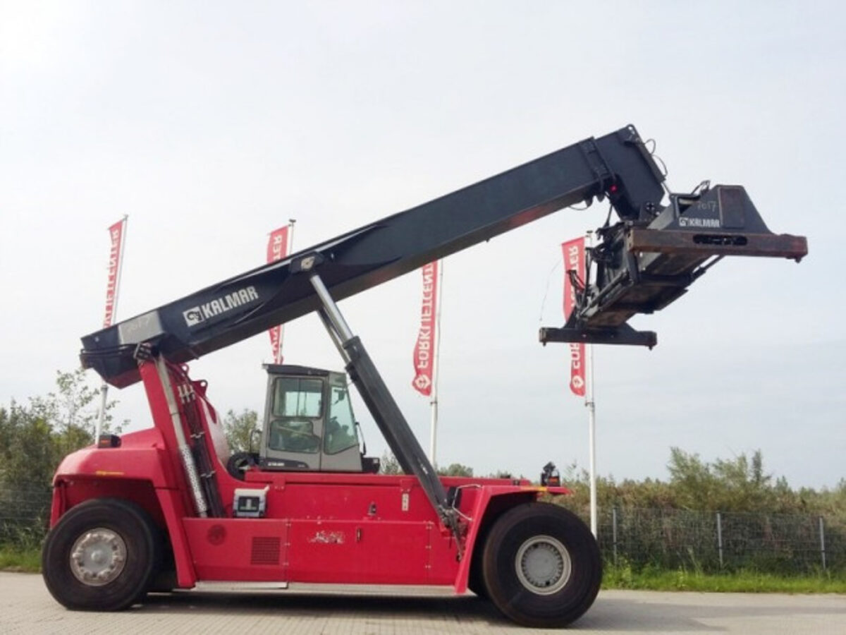 Kalmar DRF450-65S5X — Gámalyftari